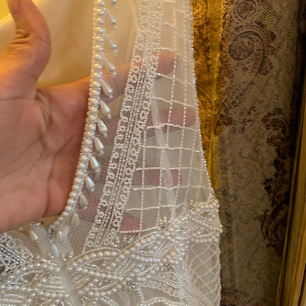 Theia hand embroidered mermaid wedding gown - Picture 5 of 16